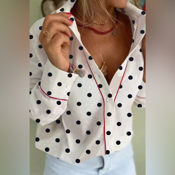 Elegant Black Polka Dot Button-Down Shirt - Picture 3 of 3